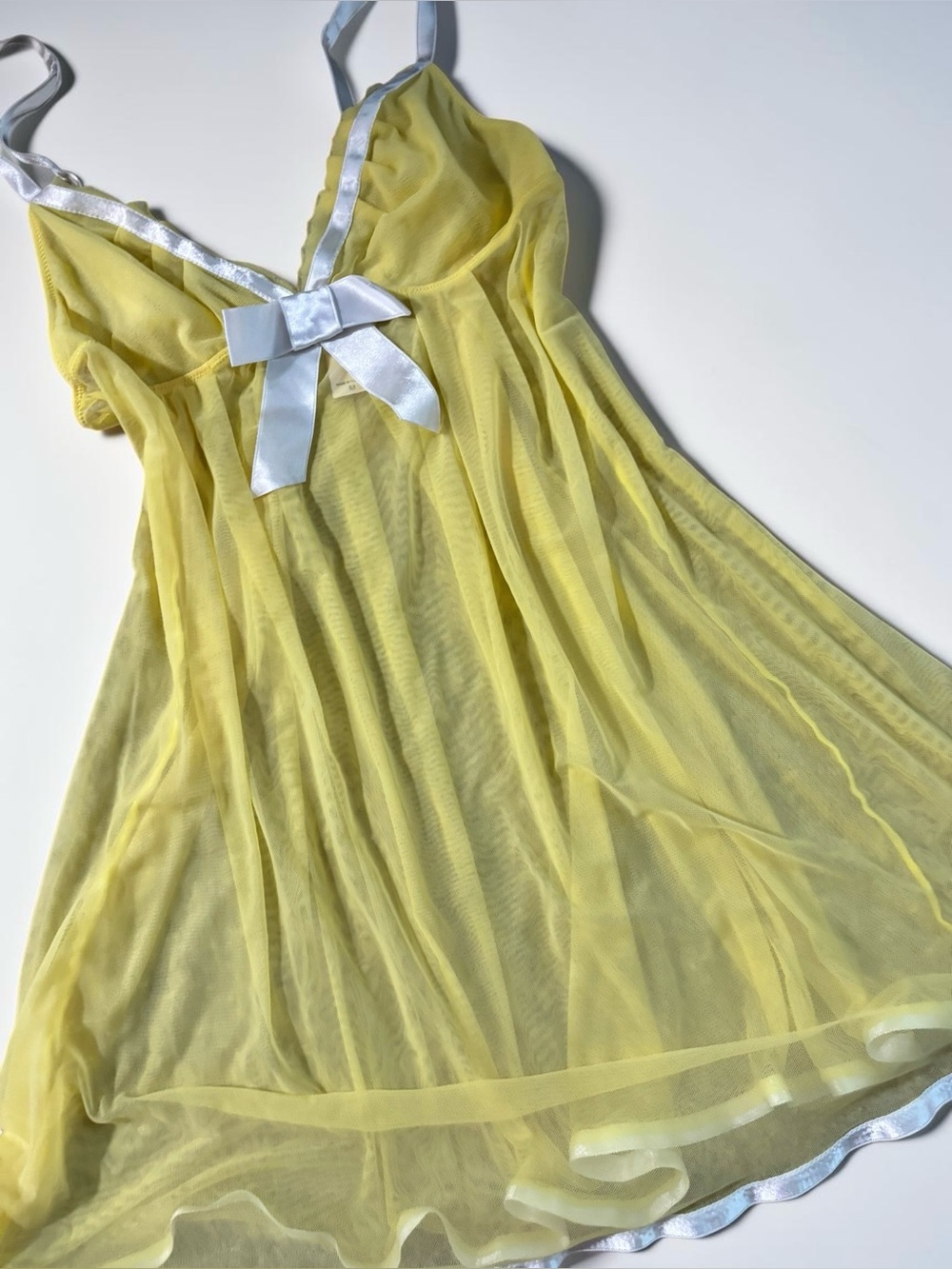 ASO Sabrina Carpenter Vintage Victoria’s Secret Angels Yellow Babydoll Chemise M - Picture 8 of 12